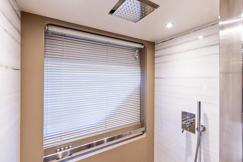 Slide: The Image of Custom 106' 2022 - 85