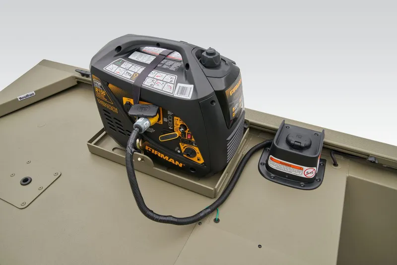 Slide: The Image of Tracker Grizzly 2072 CC Sportsman 2025 - 36