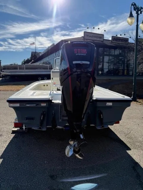 Slide: The Image of Mako 18 LTS 2025 - 71