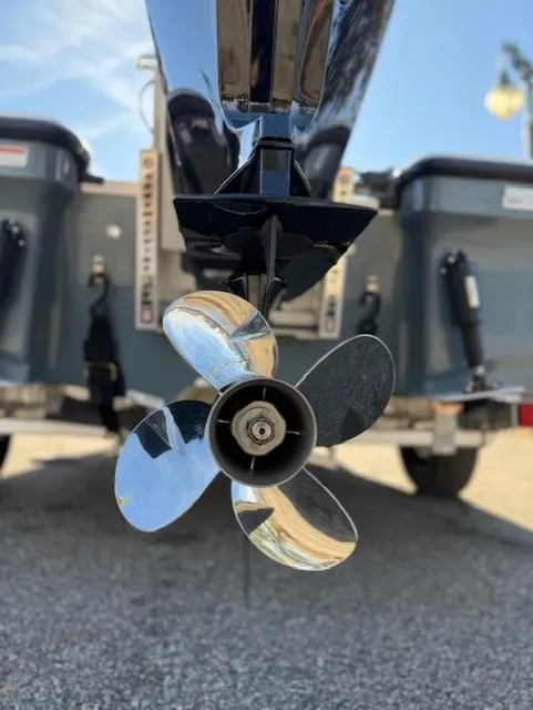 Slide: The Image of Mako 18 LTS 2025 - 73