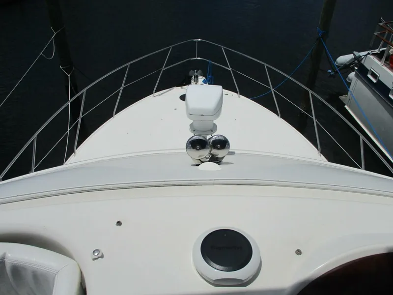 Slide: The Image of 2007 Silverton 33 Convertible yacht bow with railing and equipment. - 32