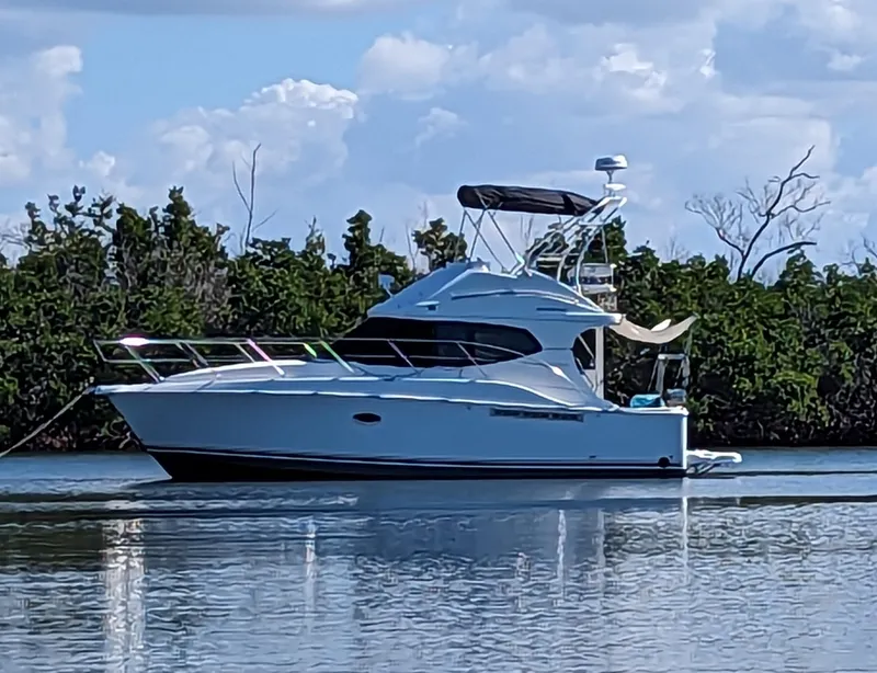 Slide: The Image of Silverton 33 Convertible 2007 - 61