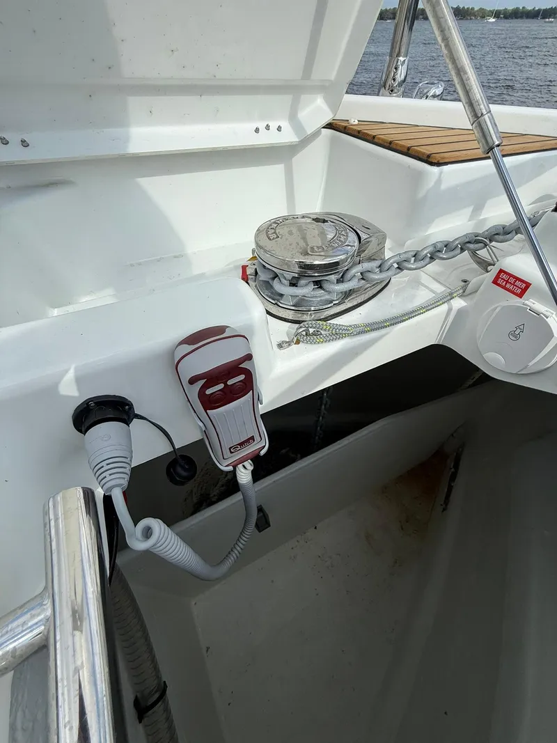 Slide: The Image of Wellcraft 44 Explorer 2025 - 102