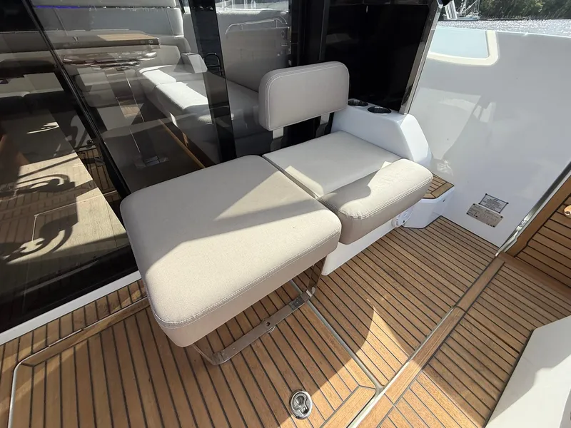 Slide: The Image of Wellcraft 44 Explorer 2025 - 67