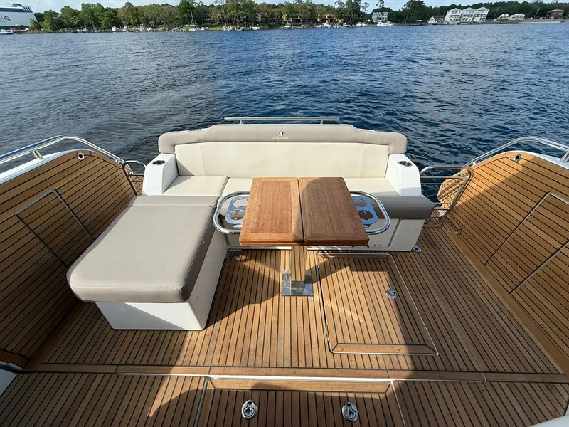 Slide: The Image of Wellcraft 44 Explorer 2025 - 75