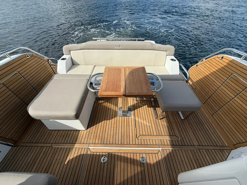 Slide: The Image of Wellcraft 44 Explorer 2025 - 77