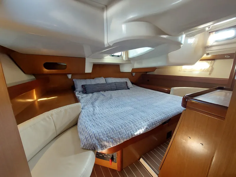 Slide: The Image of Jeanneau Sun Odyssey 42 DS 2006 - 59