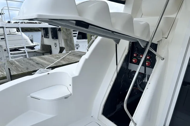 Slide: The Image of Meridian 411 Sedan Bridge 2006 - 44