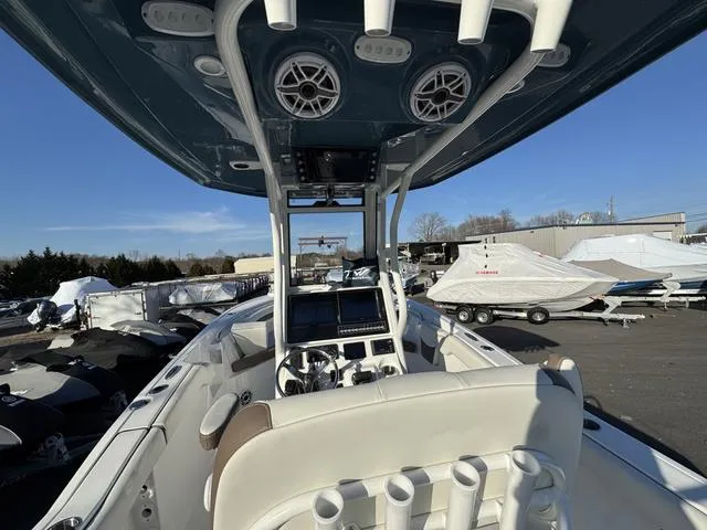 Slide: The Image of Tidewater 232 LXF 2025 - 10