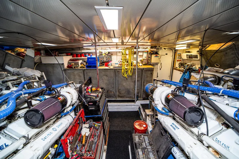 Slide: The Image of Guy Couach 97 1987 - 55