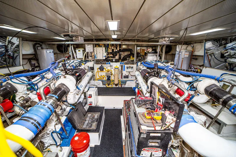 Slide: The Image of Guy Couach 97 1987 - 59