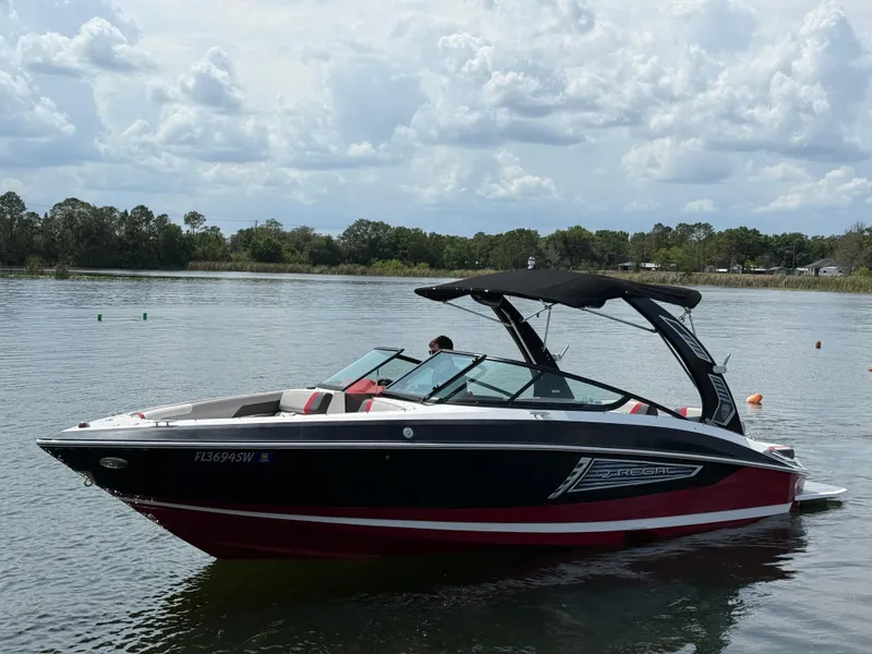 Slide: The Image of Regal 2500 RX Surf 2019 - 1