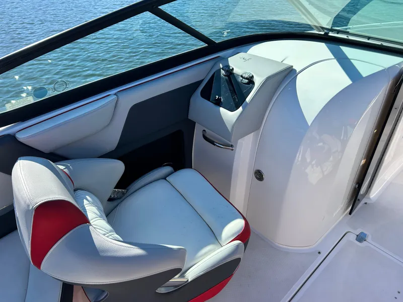 Slide: The Image of Regal 2500 RX Surf 2019 - 12