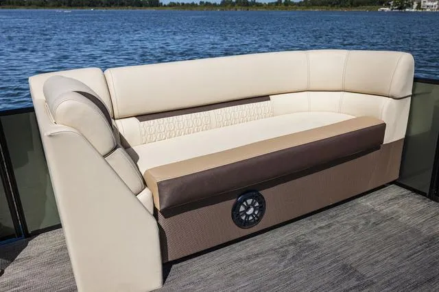 Slide: The Image of Godfrey Sweetwater 2286 SFL 2025 - 3