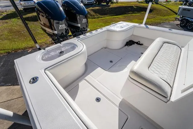 Slide: The Image of Sea Hunter 28 Floridian 2020 - 11