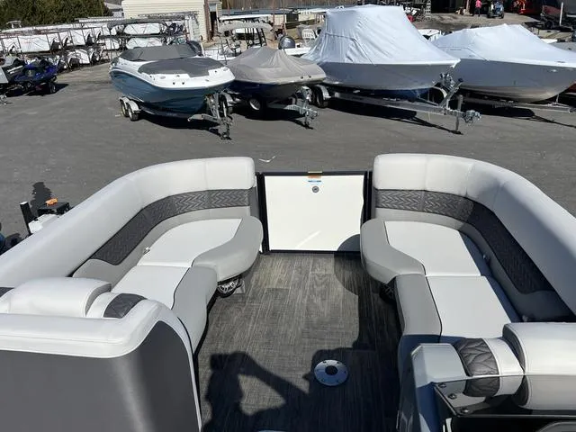 Slide: The Image of Godfrey Monaco 235 SFL Tritoon 2025 - 3