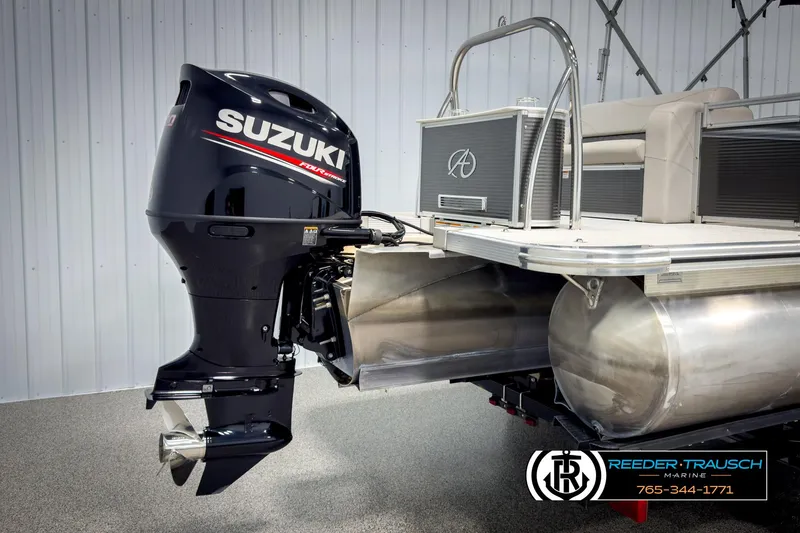Slide: The Image of 2020 Avalon 2285 LSZ CRB pontoon boat with Suzuki outboard motor. - 39