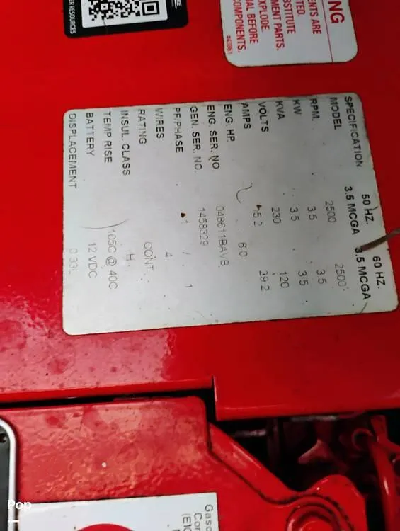 Slide: The Image of 2014 Robalo R305 for sale in Merritt Island, FL - 34