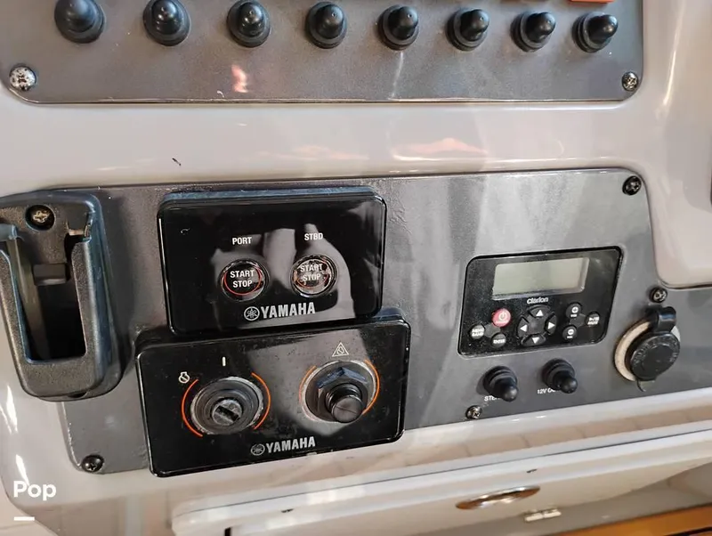 Slide: The Image of 2014 Robalo R305 for sale in Merritt Island, FL - 41