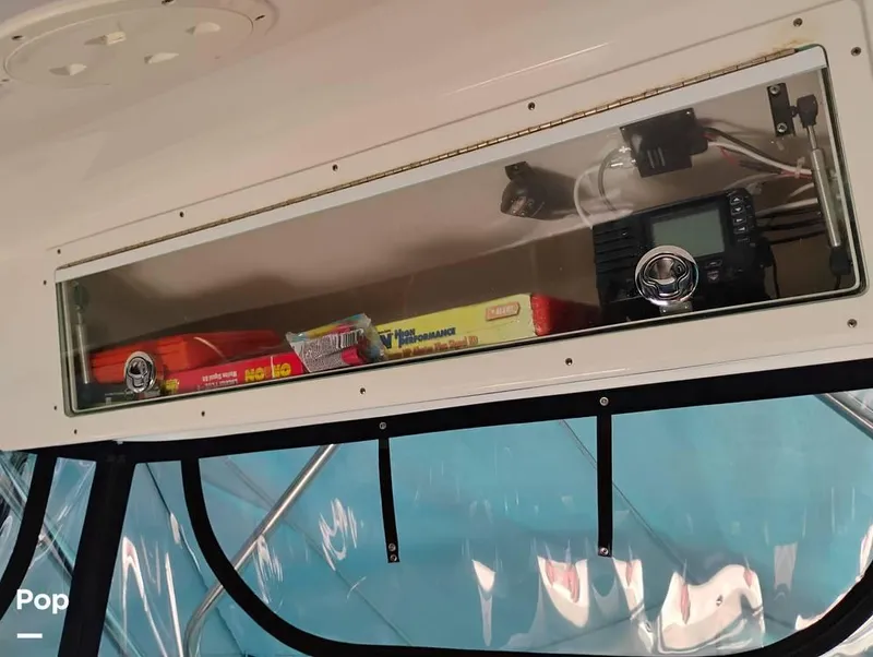 Slide: The Image of 2014 Robalo R305 for sale in Merritt Island, FL - 44