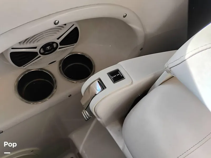 Slide: The Image of 2014 Robalo R305 for sale in Merritt Island, FL - 47