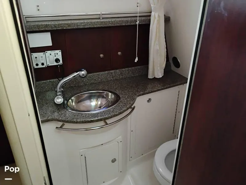 Slide: The Image of 2014 Robalo R305 for sale in Merritt Island, FL - 56