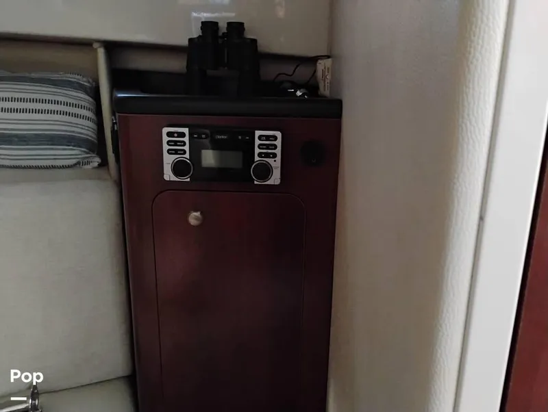 Slide: The Image of 2014 Robalo R305 for sale in Merritt Island, FL - 58