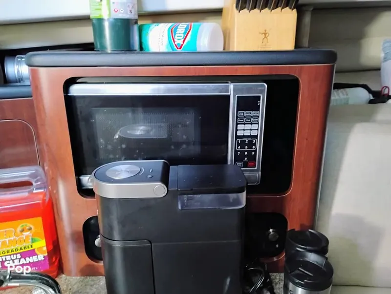 Slide: The Image of 2014 Robalo R305 for sale in Merritt Island, FL - 61