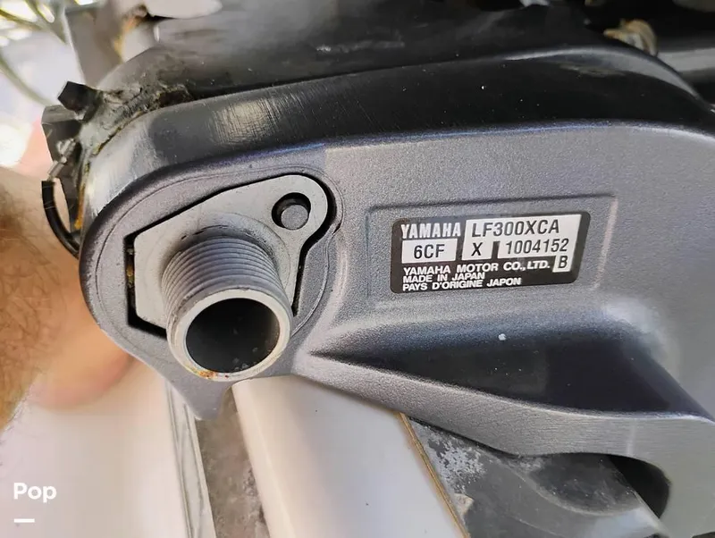 Slide: The Image of 2014 Robalo R305 for sale in Merritt Island, FL - 71