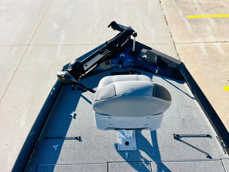 Slide: The Image of 2020 G3 Sportsman 1910 boat deck with seat and trolling motor. - 10