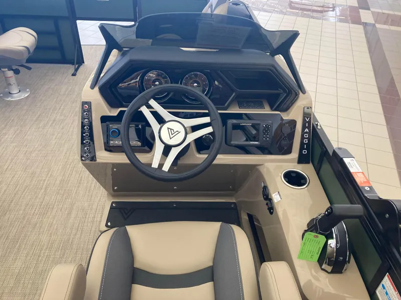 Slide: The Image of Viaggio X20F Luxury Fish-n-Fun 2025 - 13