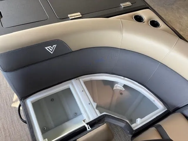 Slide: The Image of Viaggio X20F Luxury Fish-n-Fun 2025 - 16