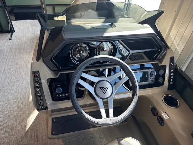 Slide: The Image of Viaggio X20F Luxury Fish-n-Fun 2025 - 19