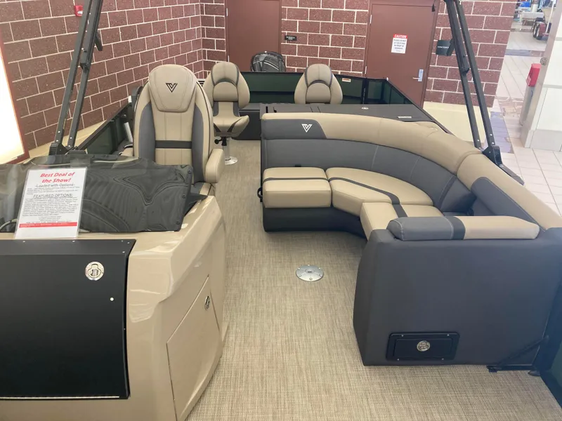 Slide: The Image of Viaggio X20F Luxury Fish-n-Fun 2025 - 21