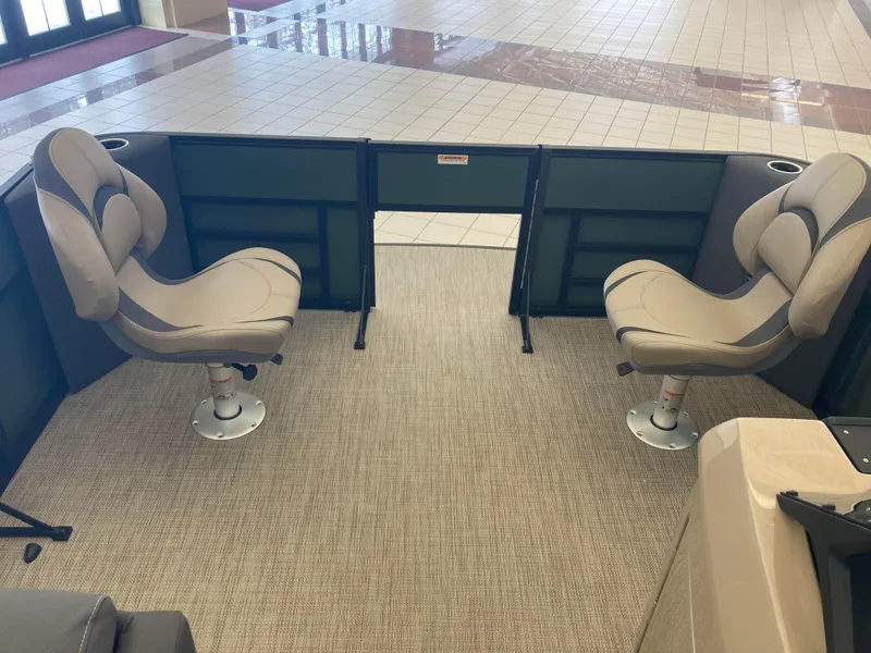 Slide: The Image of Viaggio X20F Luxury Fish-n-Fun 2025 - 24