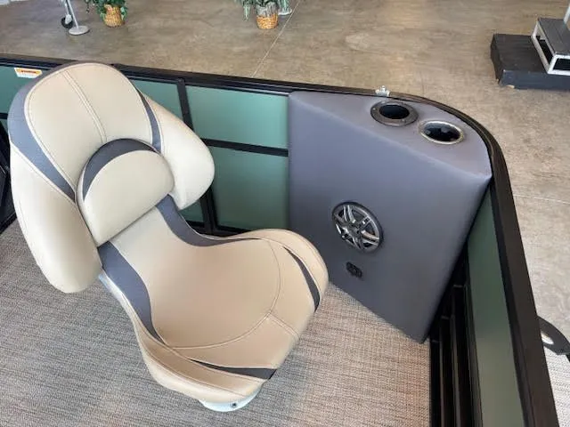 Slide: The Image of Viaggio X20F Luxury Fish-n-Fun 2025 - 25