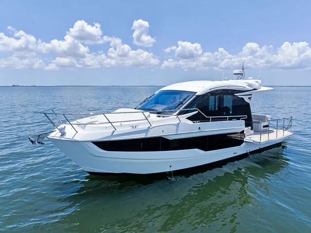 Slide: The Image of Galeon 410 HTC 2025 - 22