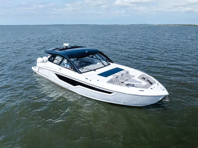 Slide: The Image of Galeon 410 HTC 2025 - 36