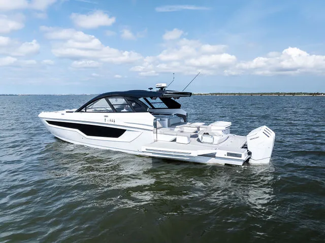 Slide: The Image of Galeon 410 HTC 2025 - 41