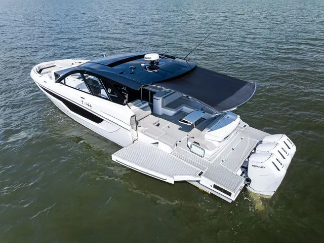 Slide: The Image of Galeon 410 HTC 2025 - 46