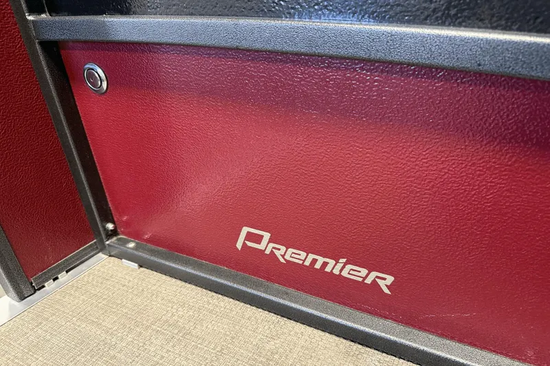Slide: The Image of Premier 250 Solaris PTX 2014 - 90