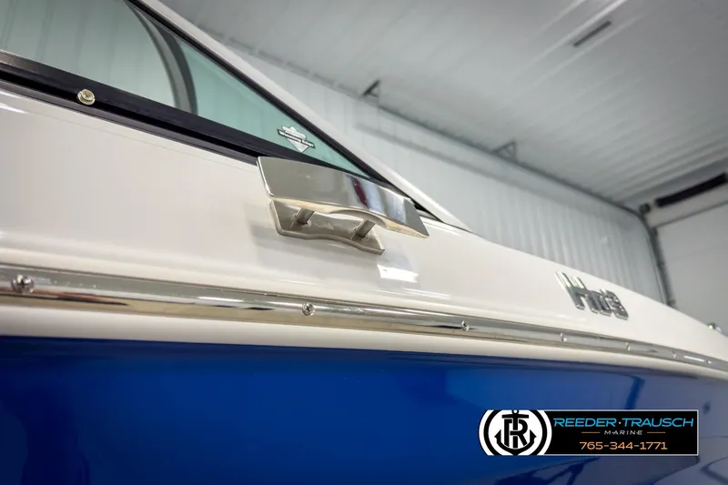 Slide: The Image of Four Winns HD3 2025 - 69