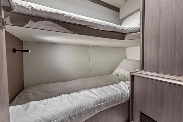 Slide: The Image of Galeon 480 Fly 2025 - 24
