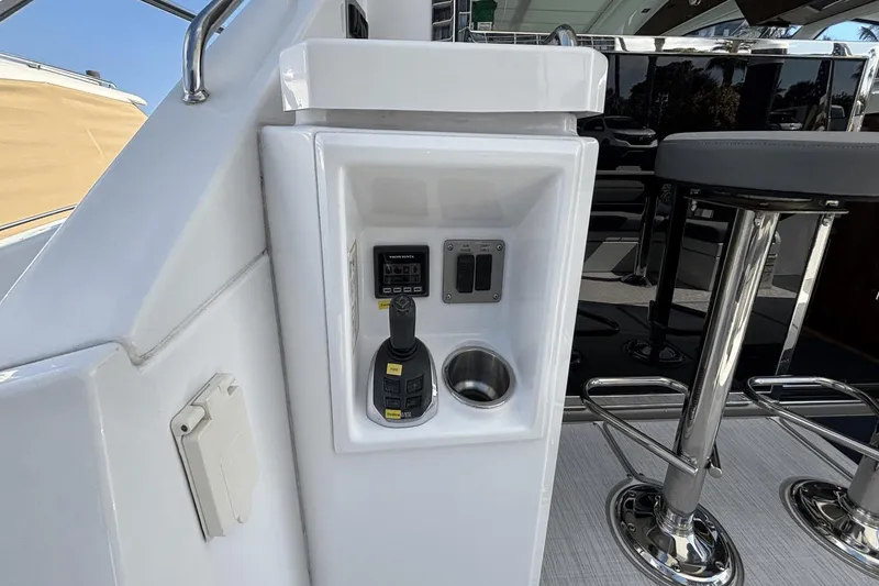 Slide: The Image of Cruisers 54 Cantius 2022 - 24