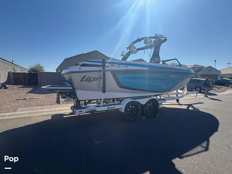 Slide: The Image of 2020 Tige 23 ZX for sale in San Tan Valley, AZ - 14