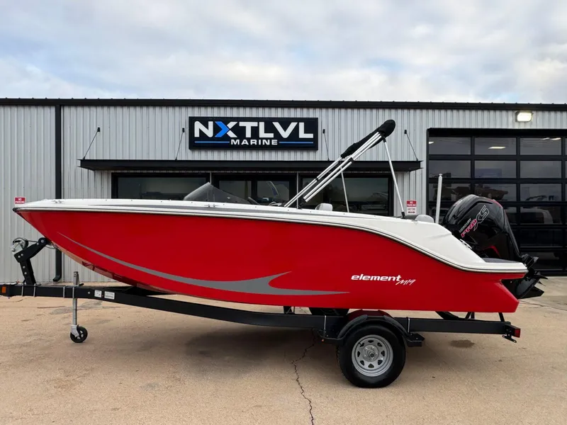 The Image of Bayliner Element M19 2023 - 1