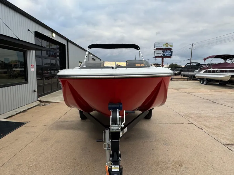 Slide: The Image of Bayliner Element M19 2023 - 7