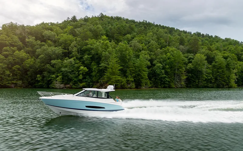 Slide: The Image of Regal 36 Grande Coupe 2025 - 6