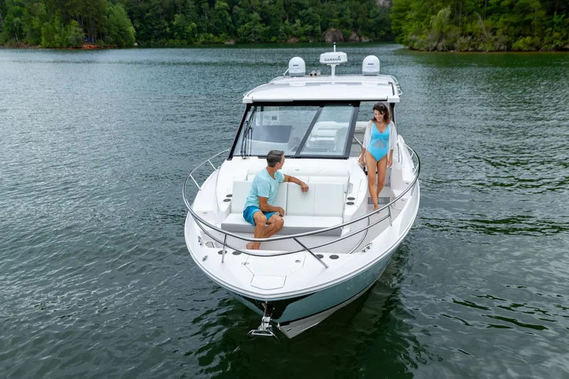 Slide: The Image of Regal 36 Grande Coupe 2025 - 65