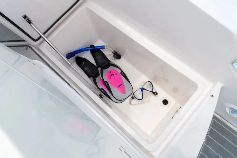 Slide: The Image of Regal 36 Grande Coupe 2025 - 81